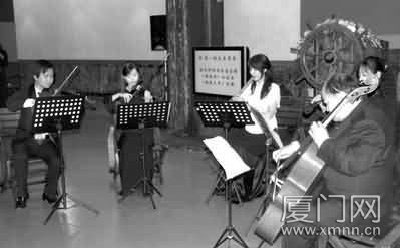 首次用弦乐四重奏与南音乐器合作---西洋乐器版“梅花”很特别